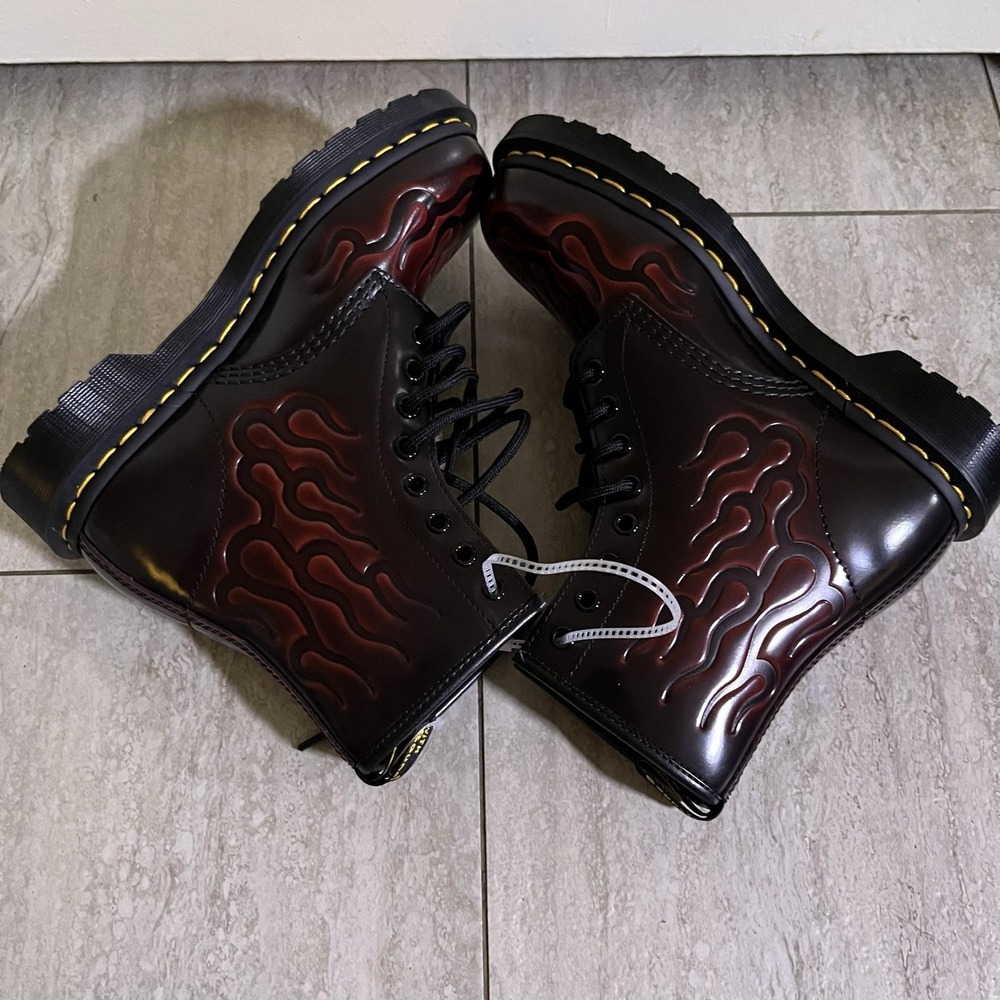 Dr. Martens 1460 Inferno Boots Mens 6 Womens 7 Black Flame Leather Combat 1A004 - Picture 6 of 8